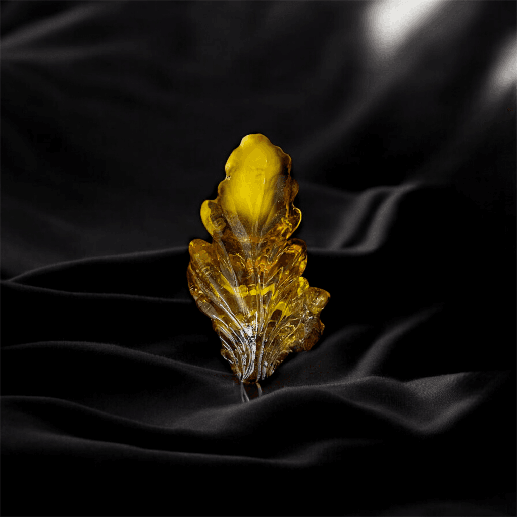 Amber Forest Jewel – unique natural amber nugget in the shape of a leaf